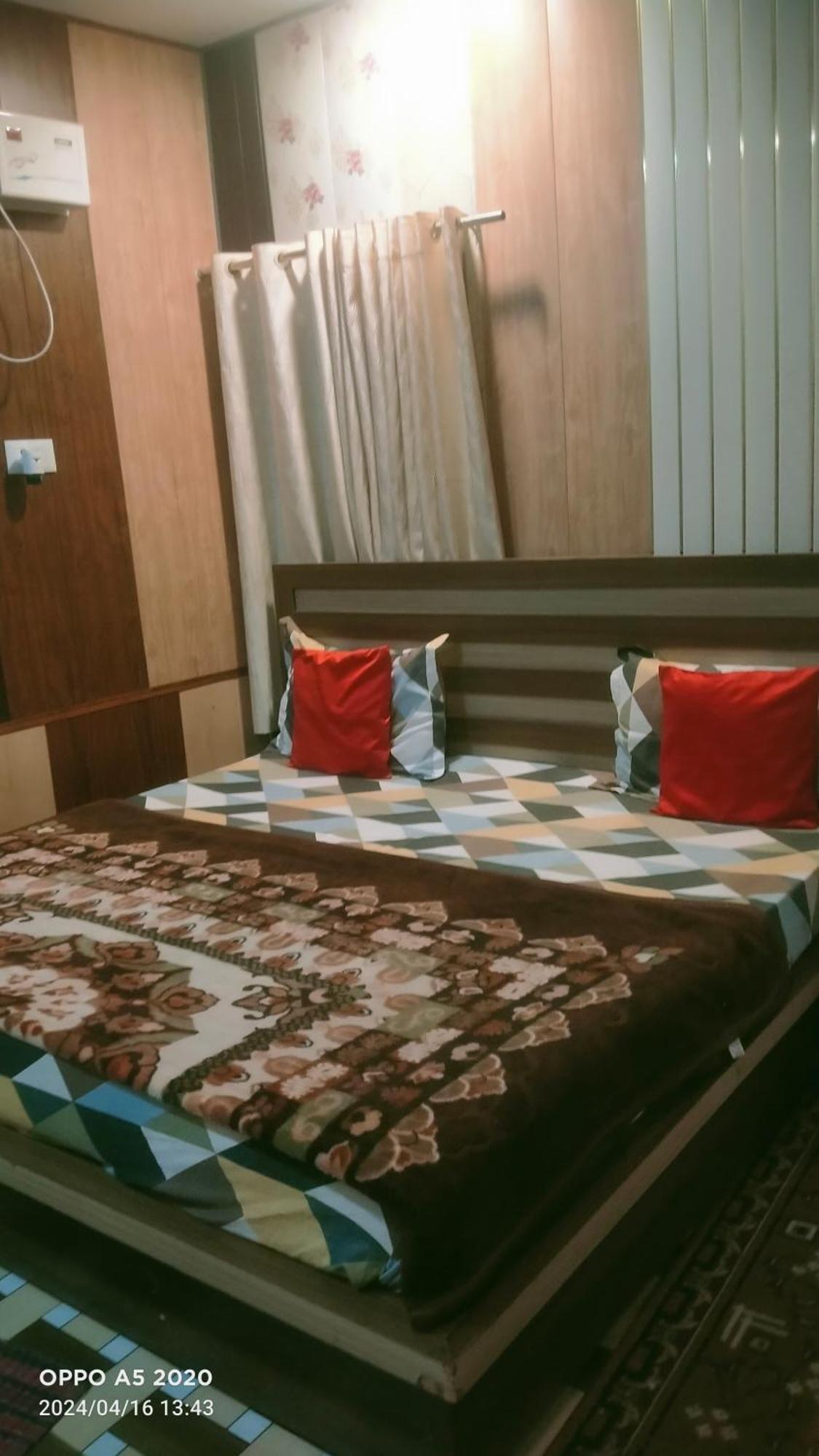 Shree Ram Guest House Near Ram Mandir Ayodhya Extérieur photo